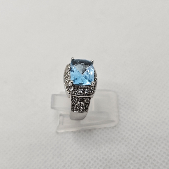 Vintage Genuine Blue Topaz & Diamond Ring Sterling Silver Size 6! - Picture 6 of 9